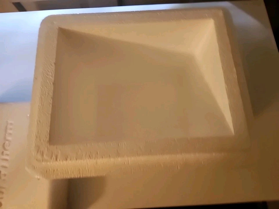 STYROFOAM INSULATED SHIPPING CONTAINER, OUTER-11 X 11 X 9, INNER-8 X 8 X 6 - Image 2 of 4