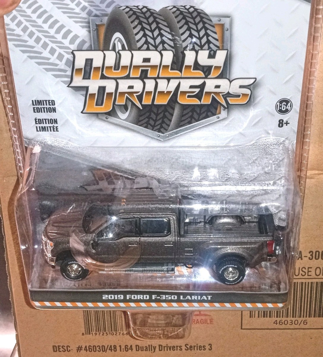 1/64 Scale Greenlight 2019 Ford F-350 Lariat DUALLY DRIVERS Series