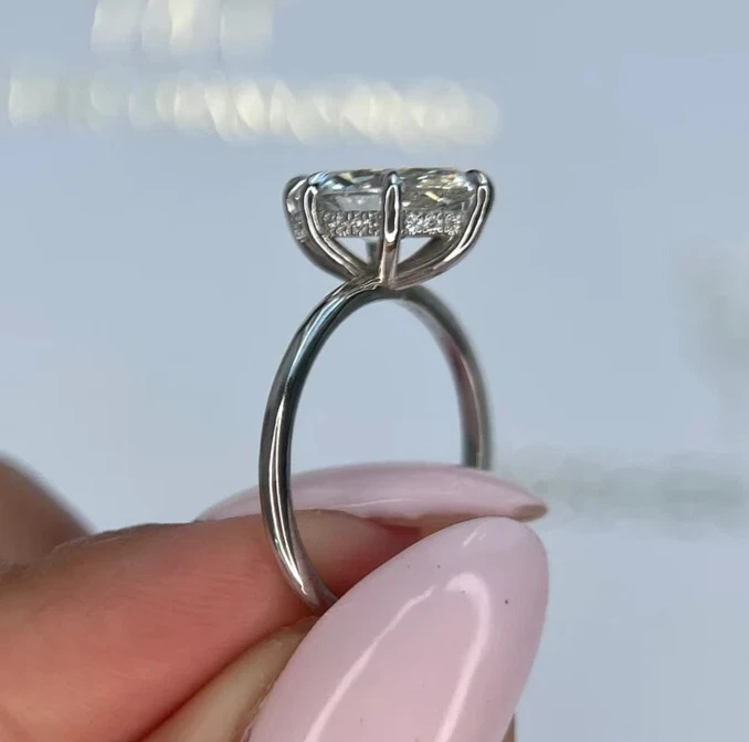 2 Ct Marquise-Cut VS1/G Lab Grown Diamond Solitaire Wedding Ring 14K White Gold - Image 4 of 4