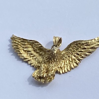 9 Carat Gold Pendant Eagle Weight 5.18g 