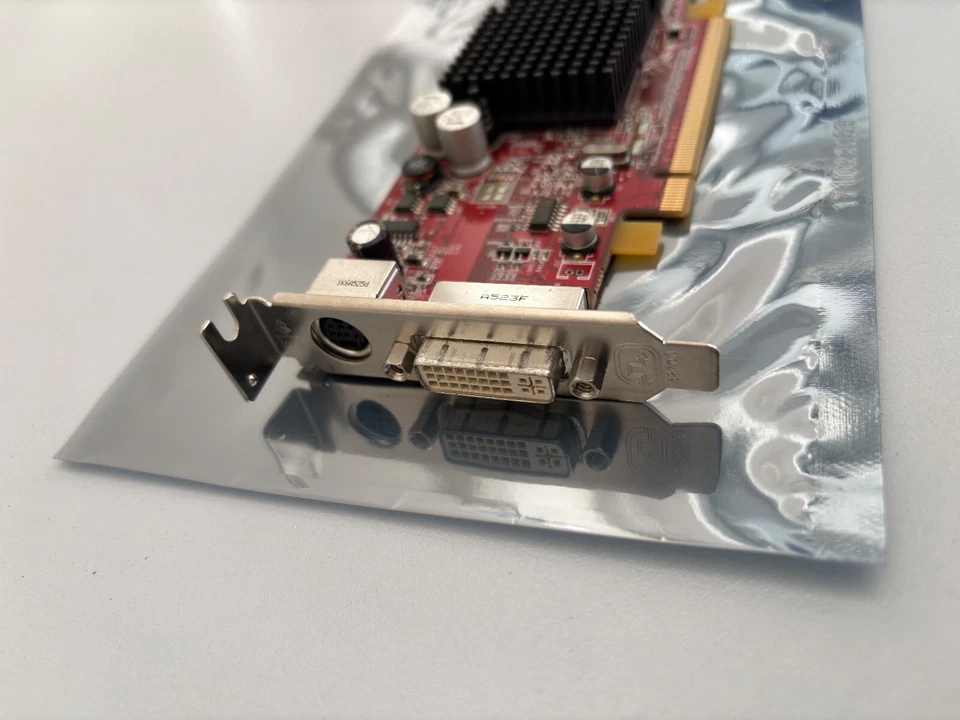 ATI Radeon X300 64MB  PCI-E Video DVI/ S-Video Low Profile Graphics Card - Image 2 of 4