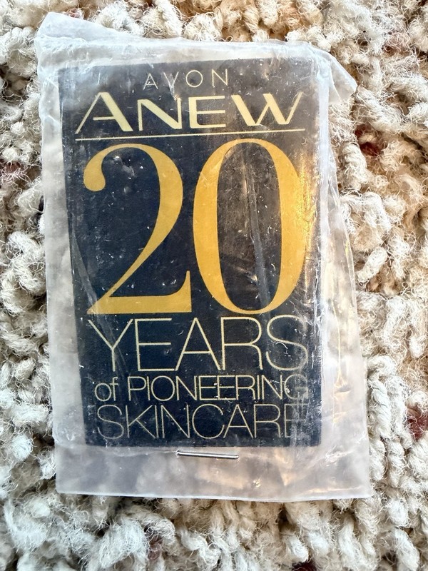 Avon Anew Anniversary Pin 20 Years Pioneering Skincare - New In Original Package