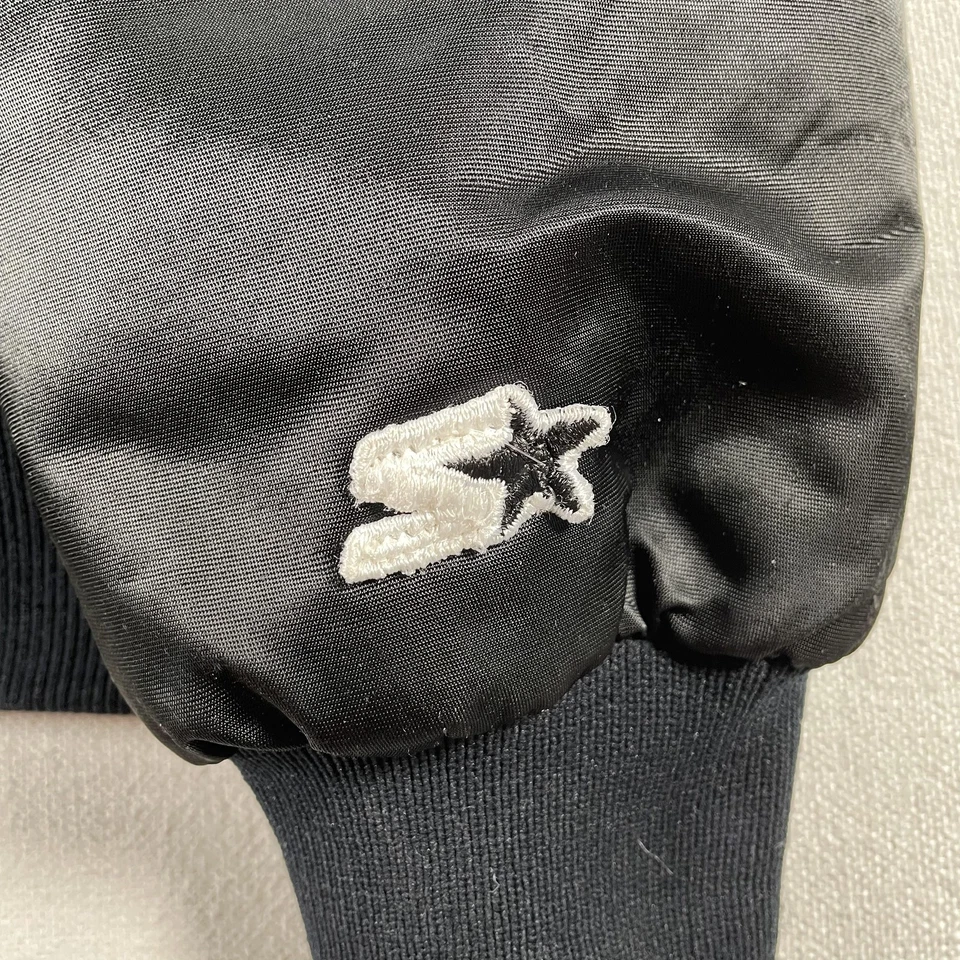 Jaqueta Oakland Raiders Masculina Vintage Média Preta NFL Starter Back Shield Anos 90 EUA - Imagem 4 de 4