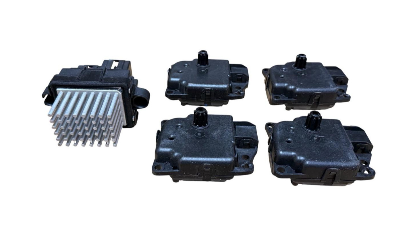 2016 MASERATI GHIBLI HVAC HEATER BLEND DOOR ACTUATOR MOTOR SET OEM