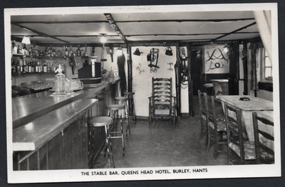 Postkarte Burley bei Ringwood New Forest Hampshire Pub Queens Head Hotel Bar RP