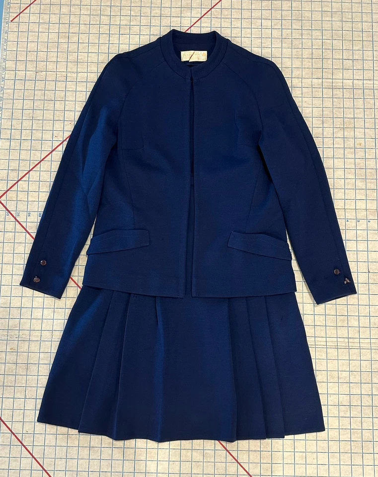 Vintage 60s 70s Pendleton Blue Wool Skirt and Blazer Suit Set Size 12 Hook Loop - Image 2 of 4