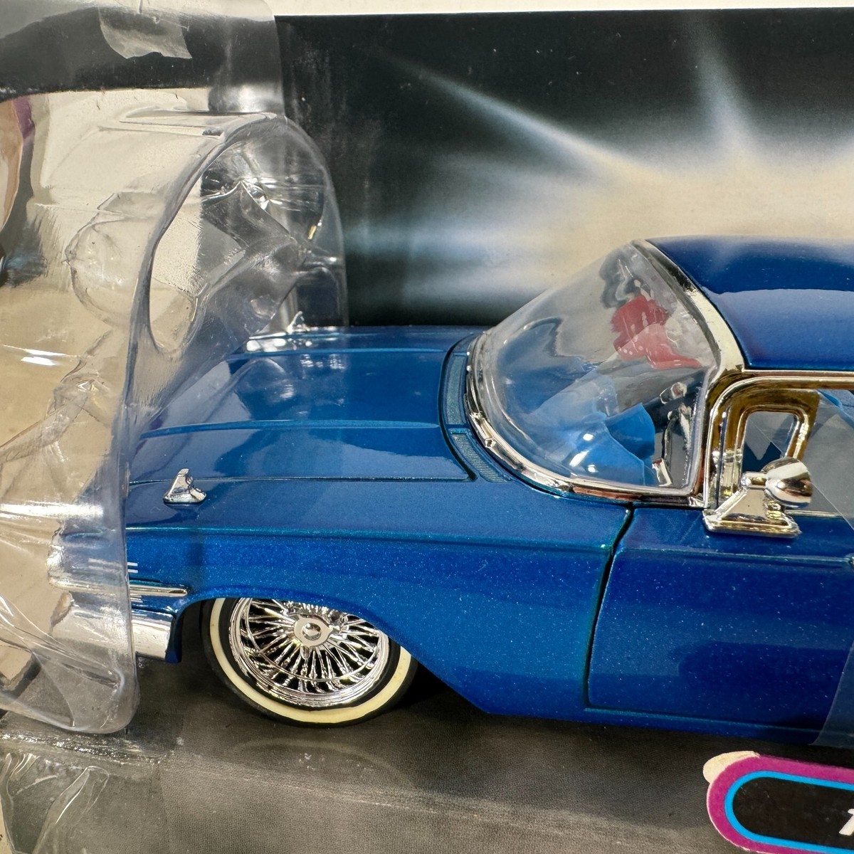 Jada 53151 1:24 Street Low Lowrider Blue 1960 Chevy Impala