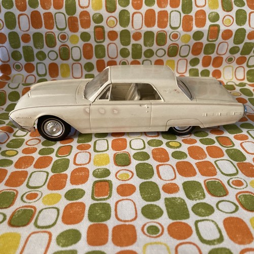 Vintage 1962 Ford Thunderbird 390 V-8 Special Promo Dealer Car Toy - Picture 3 of 9