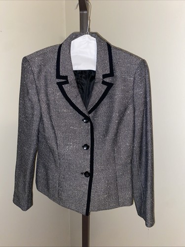 LeSuit Petite 4P Vintage Women’s Suit Jacket and skirt light brown and black - Picture 2 of 8