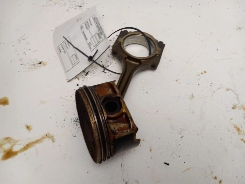 2007 CADILLAC CTS ПОРШЕНЬ - Изображение 2 из 4