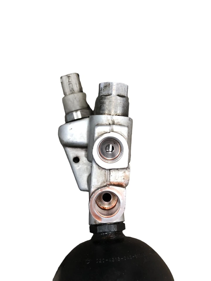 Válvula de alivio de presión ABC suspensión hidráulica OEM Mercedes SL500 CL500 Foto 3 de 4