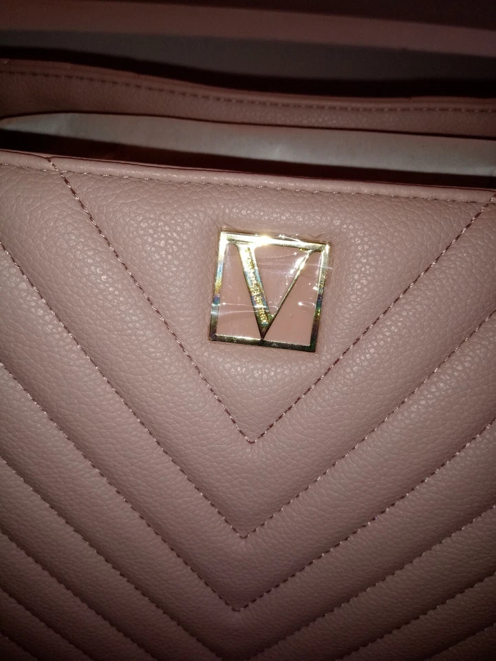 NUEVO CON ETIQUETAS VICTORIA SECRET Conjunto de Bolso/Cartera de Hombro con Cadena Acolchado Color Rubor - Imagen 2 de 4