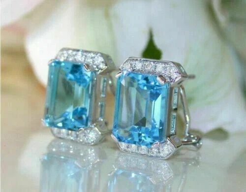 Aretes traseros Omega redondos aguamarina corte esmeralda de 3 quilates chapados en oro blanco de 14 quilates Foto 2 de 4