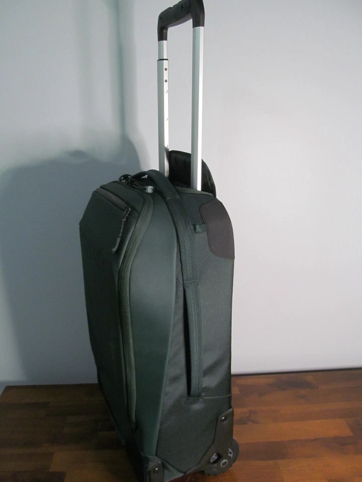 Bolsa de Lona Eagle Creek Tarmac Vertical con Ruedas, Portátil 16", Verde, Nueva con Etiquetas Foto 3 de 4