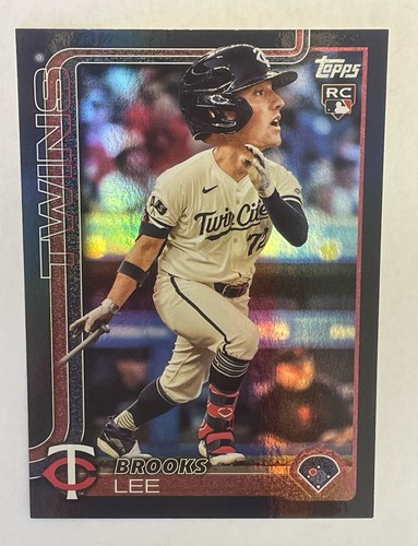 Brooks Lee [Black Big Head Variation] #317 2025 Topps card