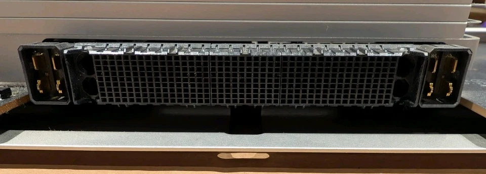 Mac Pro Quad Core 2.8 Xeon W3530 2010 16gb Ram CPU Tray - Image 3 of 4