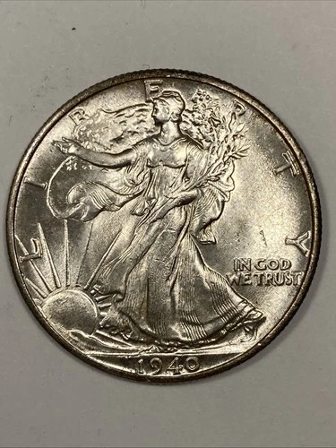 1940 Walking liberty Half .50. Attractive Unc.