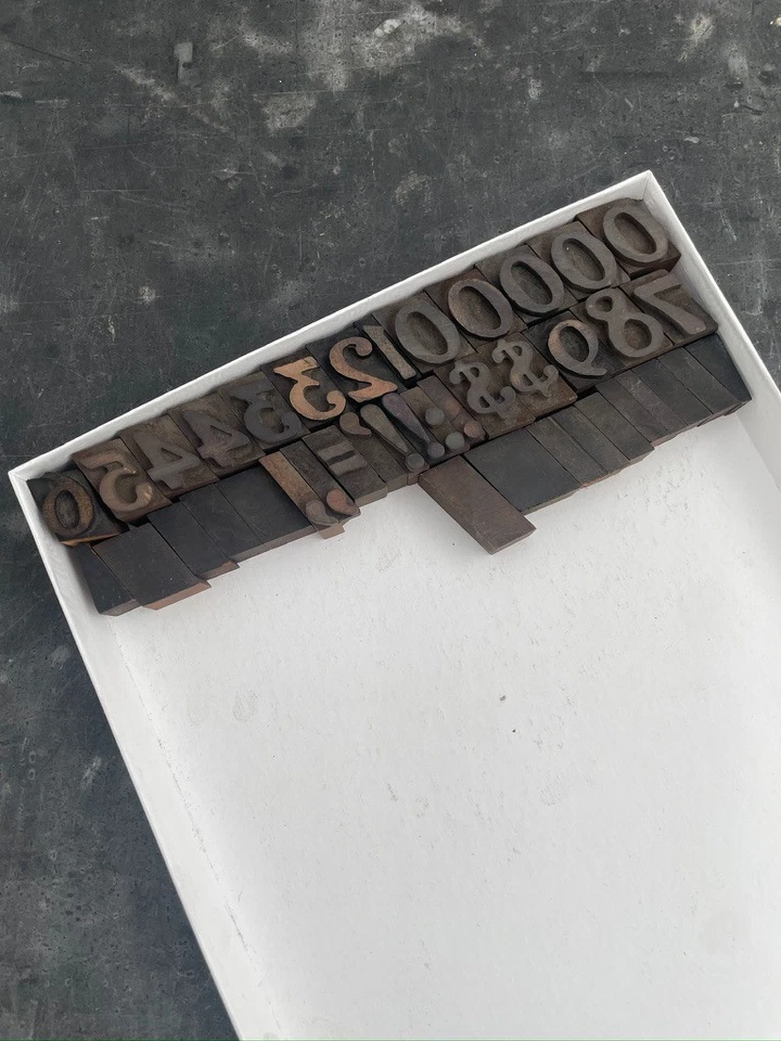 Letra tipográfica tipo madera americana antigua itálica estilo antiguo poste de 6 líneas Foto 3 de 3