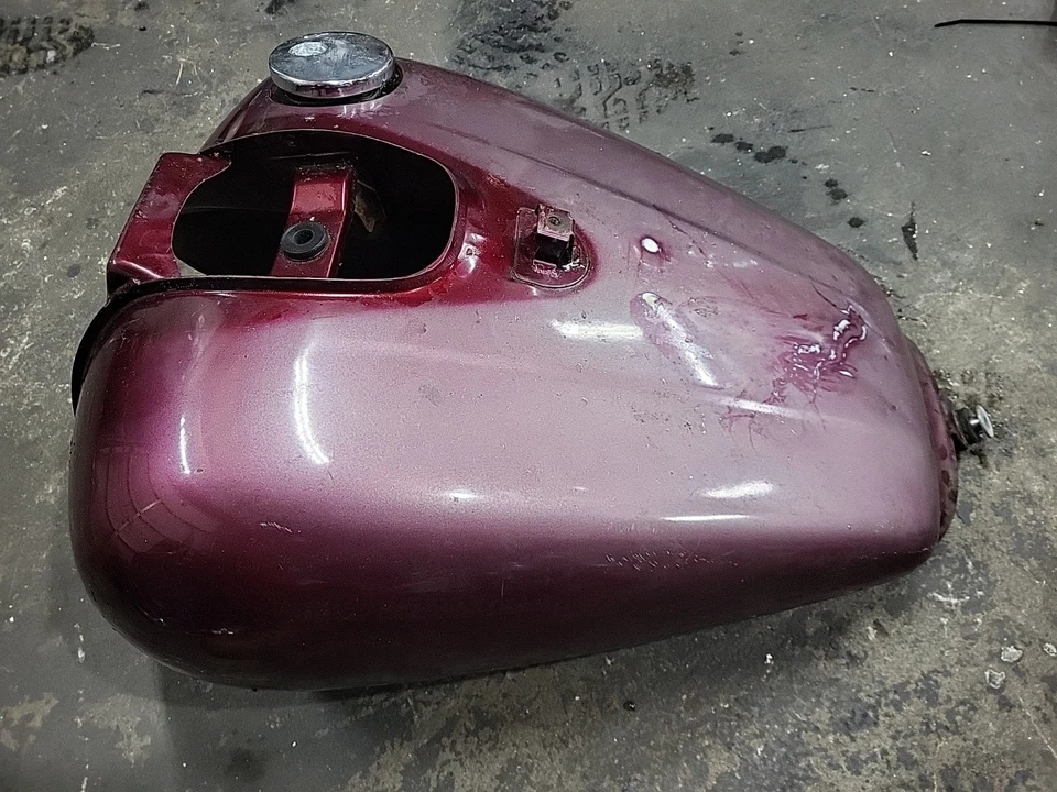 Kawasaki Vulcan 1500 VN1500 1996-2004 tanque de gasolina depósito de gasolina sin abolladuras sin óxido Foto 3 de 4