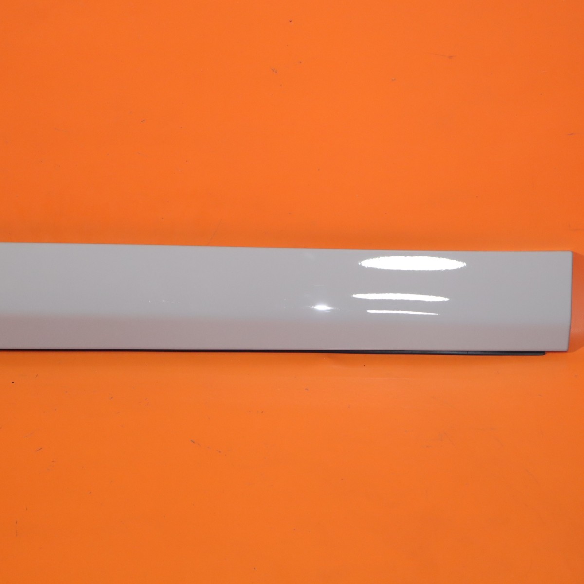 Rolls-Royce Cullinan 2025-2026 Rear Left Body molding