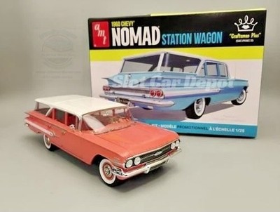 AMT 1:25 Scale Model 1960 Chevy Nomad Station Wagon 1402