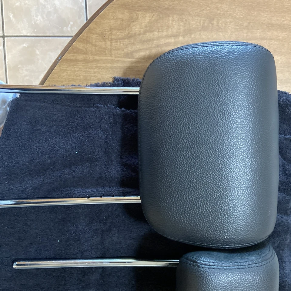 Подголовник заднего сиденья 2006-2011 Mercedes ML350 ML500 3 шт от оригинального производителя - Изображение 2 из 4