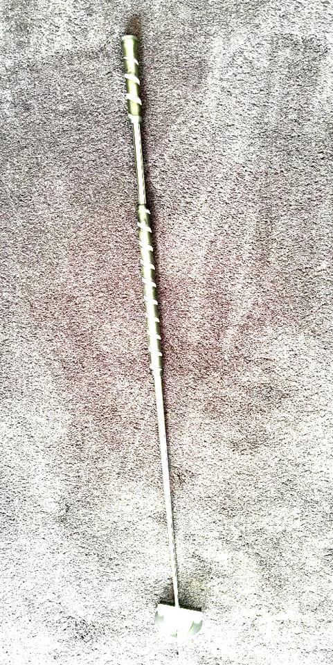 EGK LONG PUTTER, BROOM STICK TYPE, RH, 44-47 INCHES, COVER, BLACK/WHITE GRIP SET - Image 4 of 4