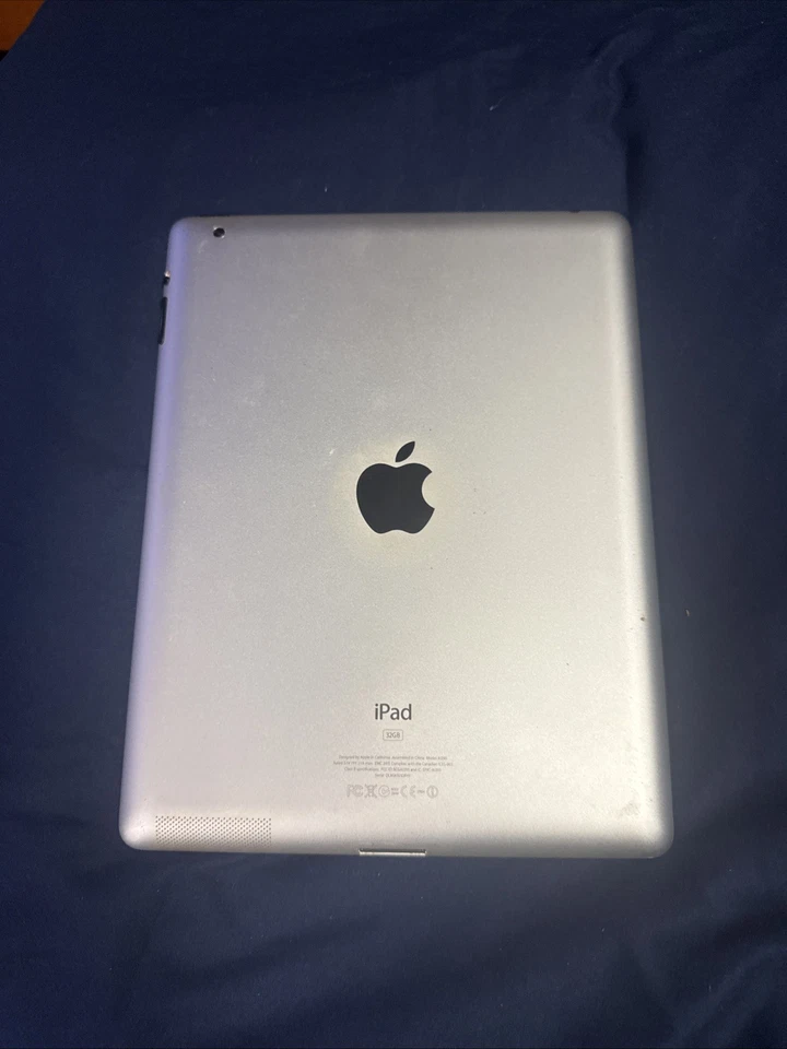 Apple iPad 2º General Modelo MC770LL/A 32GB Plateado Foto 3 de 3