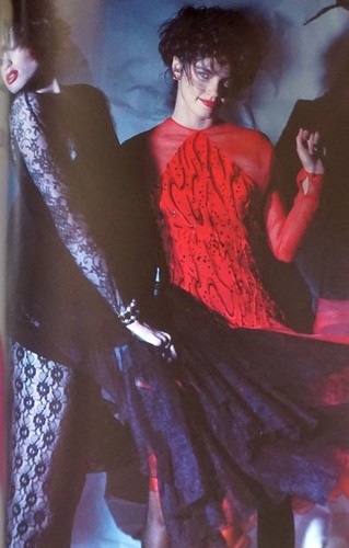~ RARE BAZAAR MAGAZINE FRENCH NOV DEC 1984 EX TO MINT COND JULIE FOSTER ~ - Picture 4 of 12