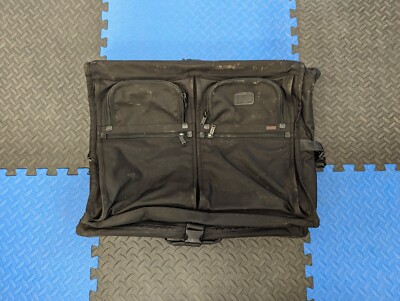 Tumi Alpha Classic 22134 18