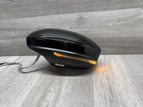 2020-2022 Nissan Sentra LH Driver Side Door Mirror W/Signal For Parts OEM  ((7))