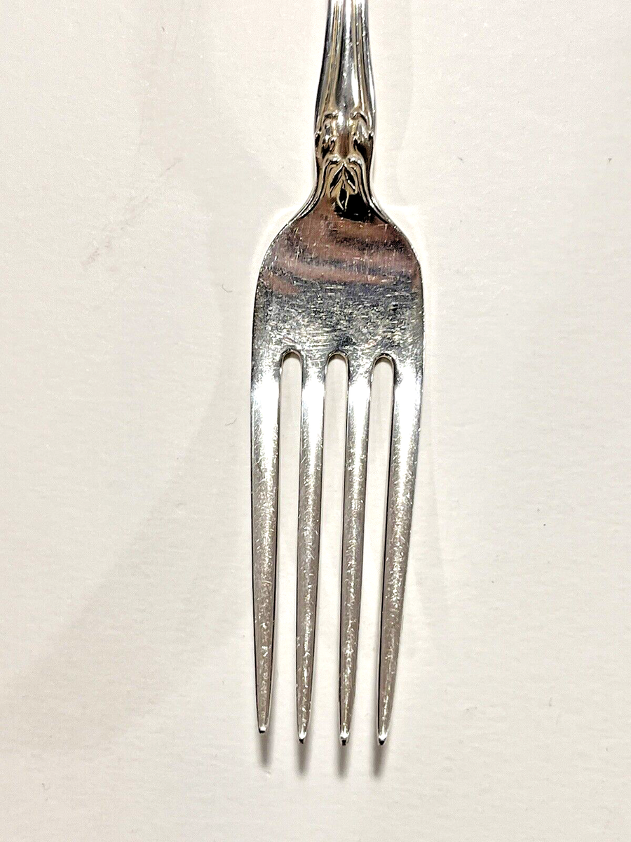 ONE Alvin Sterling Silver Chateau Rose Fork 45.4 Grams No Monogram