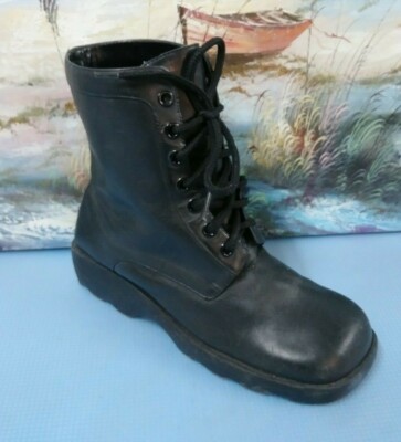 womens exploit black  boots size 6 M
