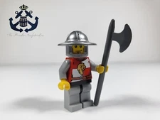 Lego Minifigure Castle Kingdoms Lion Knight cas446 w/ Helmet & Halberd - 7946