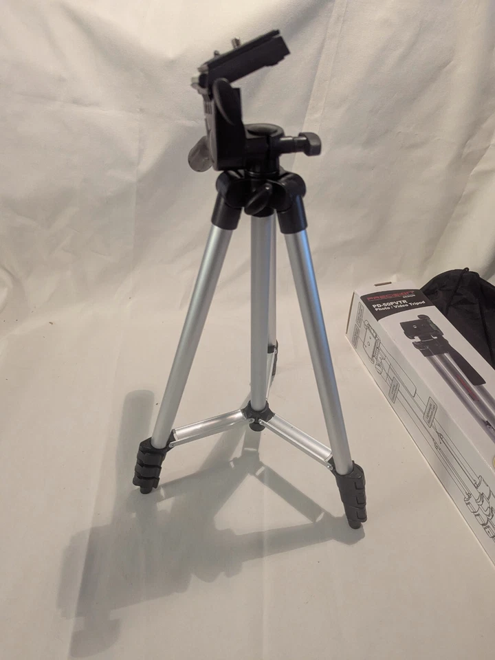 Trípode para cámara de diseño de precisión con estuche de transporte compacto de viaje 50" PD-50PVTR Foto 4 de 4