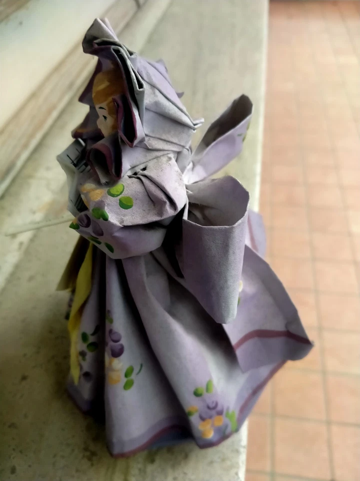 LE DELIZIE DI GIADA BAMBOLA CARTAPESTA - Immagine 3 di 3