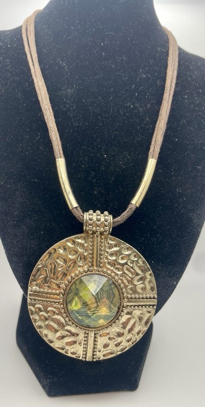 Vintage Gold Tone Medallion Statement Necklace With Green Central Stone