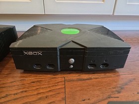 Xbox Original Console Lot Of 4 For Parts Or Repair - Read Description