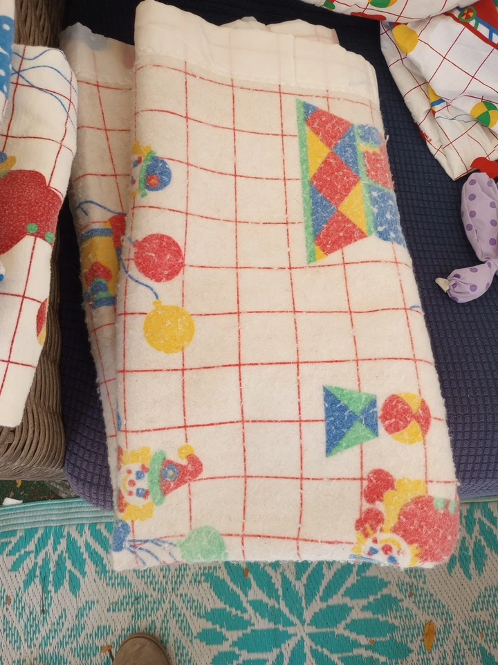 Vtg 80s Baby Circus Rainbow Lot Clown Nursery Bedding Decor USA RARE HTF 14 pc. - Image 3 of 4