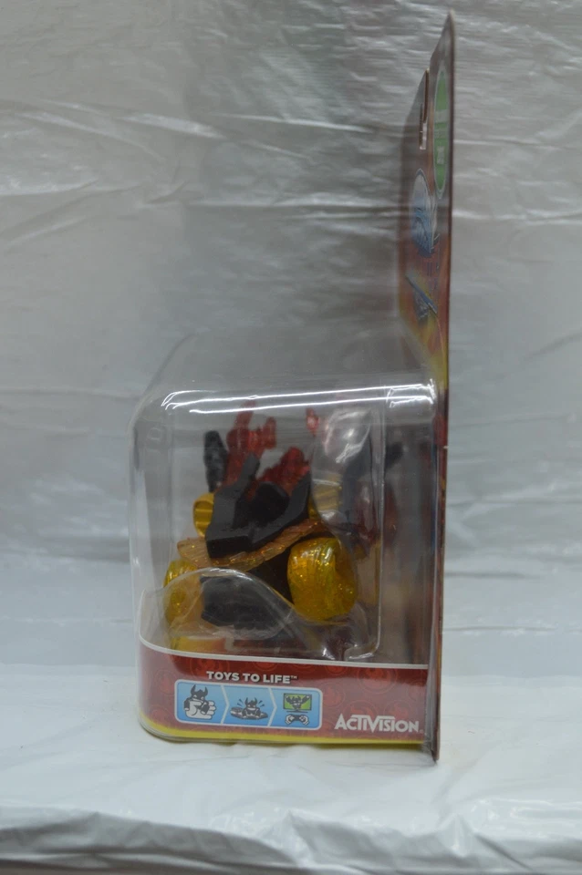 Skylanders Super Chargers Hot Streak E3 Exclusive Event Edition 2015  MINT - Image 4 of 4
