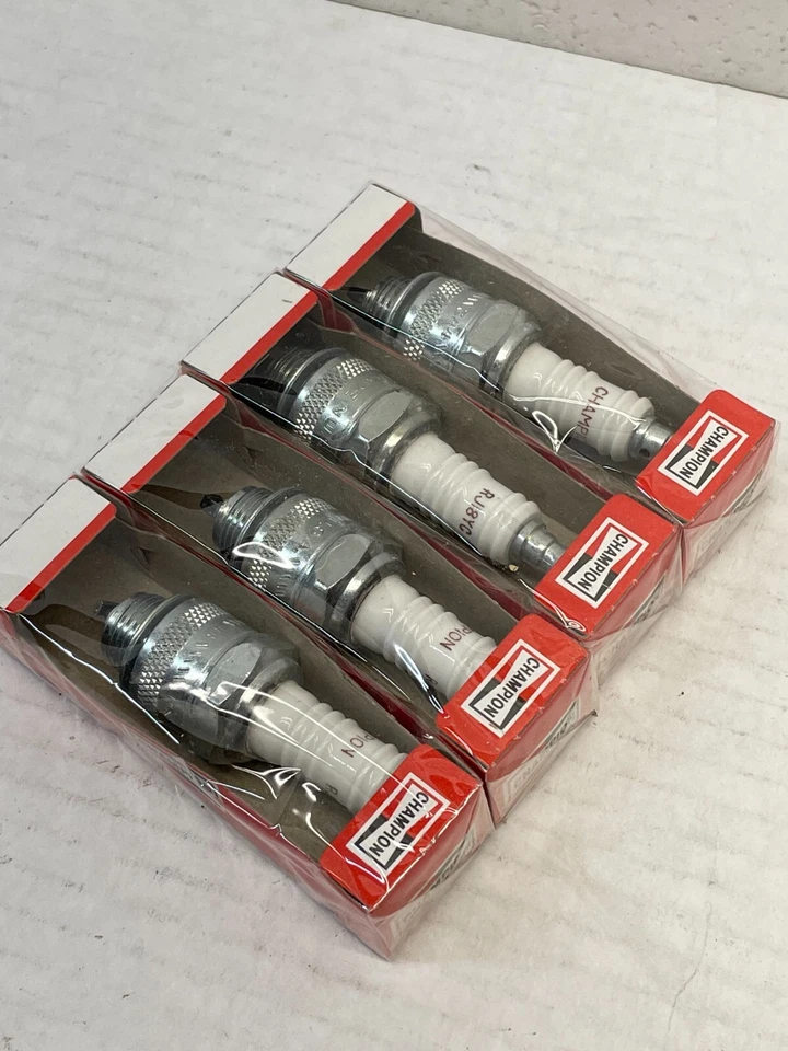 RJ18YC / #58 - Bujía Champion Nuevo de Lote Antiguo - LOTE DE 4 bujías Foto 4 de 4