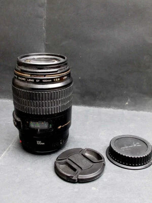 Canon Lens EF 100mm F/ 1 : 2.8 MACRO Nice Pre-Owned Condition. - Image 1 of 4