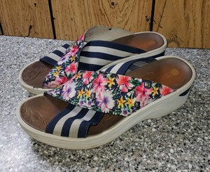 bzees desire sandals floral