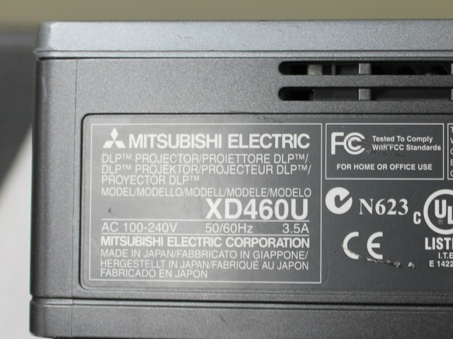 Проектор mitsubishi xd460u Проектор mitsubishi xd460u