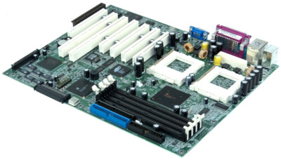 MAINBOARD ASUS CUR-DLS 2x SOCKET 370 4x SDRAM 5x PCI 2x PCI64 1x ASMC ATX