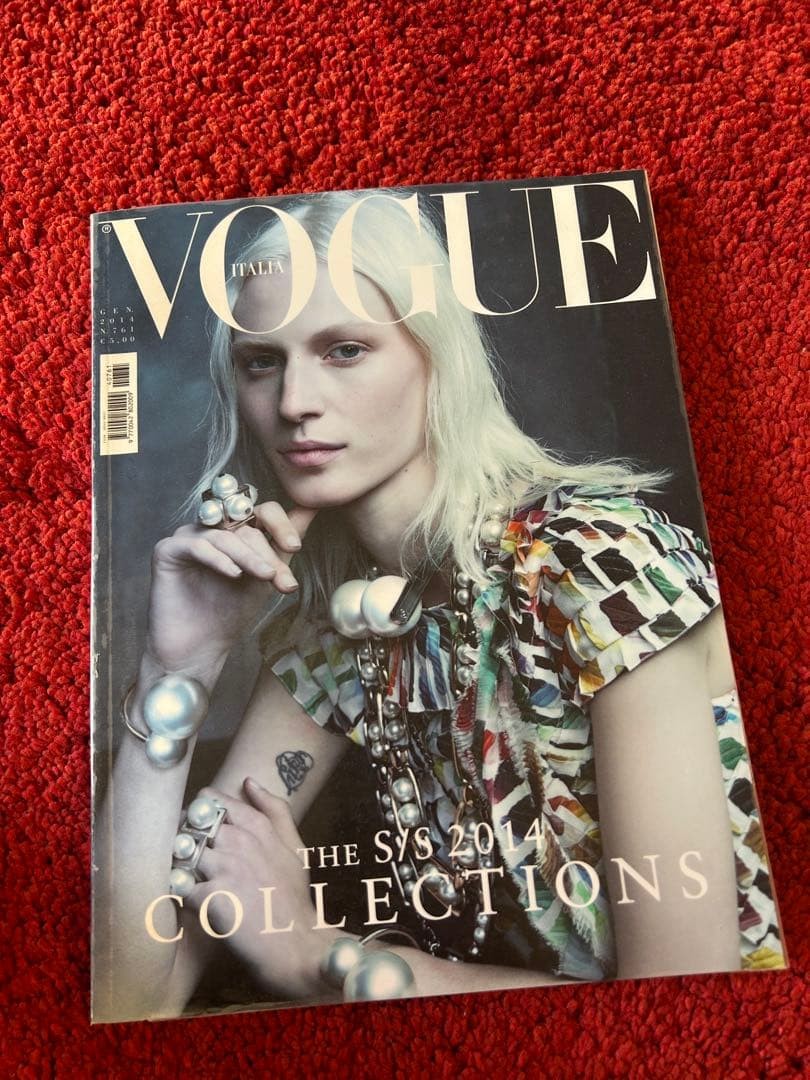 Vogue ITALIA S S 2014 Fashion Magazine Julia Nobis Cover Spring Summer Issue