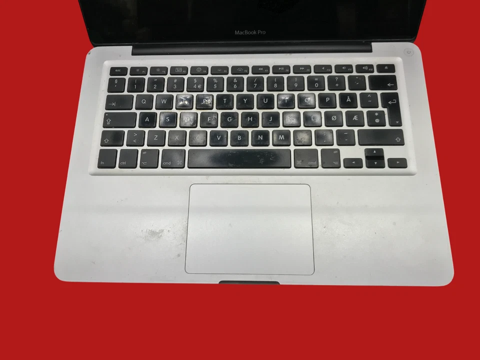 Apple MacBook Pro A1278 13"" mediados de 2009, P8700, 4 GB de RAM, sin disco duro, defectuoso Foto 4 de 4