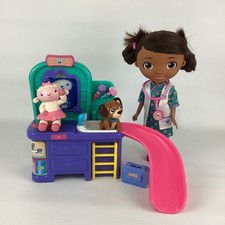 Disney Jr Doc McStuffins Pet Vet Magic Talking Clinic Playset 12" Doll Complete