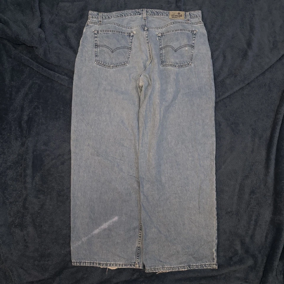 Jeans vintage anos 90 Y2K Levi’s SilverTab folgado mega perna larga caimento solto tamanho 42x32 - Imagem 4 de 4