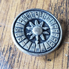 Vintage Metal Silver-tone Sundial With Roman Numerals 20mm Coat Button